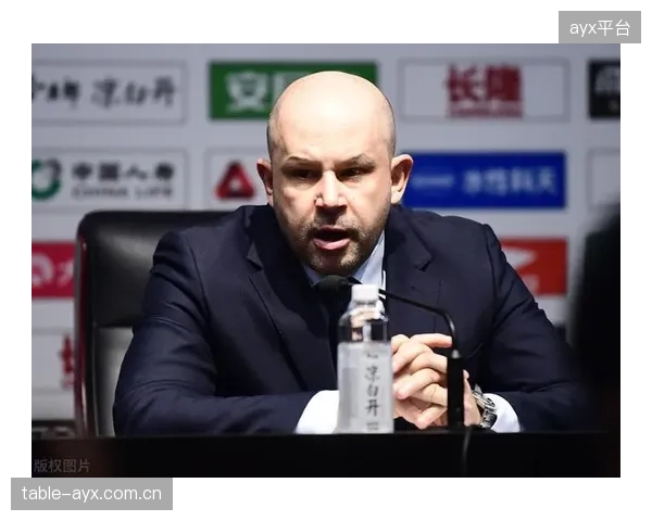 伊朗队的铁血防守体系将考验贝兹利，新西兰或陷入得势不得分的困境。